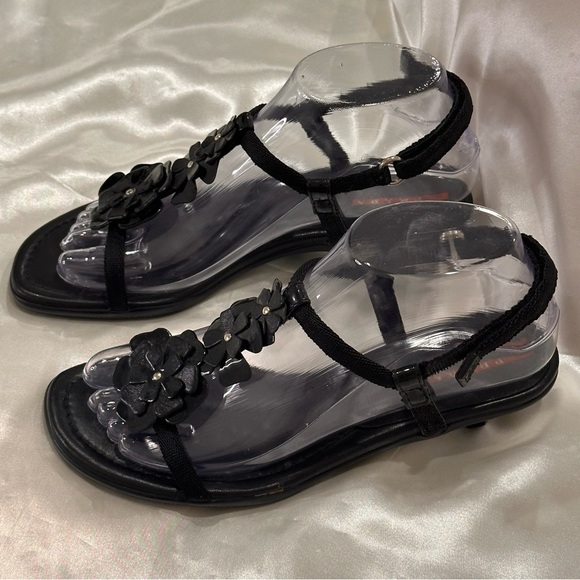 Prada Sport T Strap Sandals Leather Floral Kitten Heels Black Size 6 Vintage Y2K - Picture 4 of 13